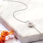 Nyaklánc igazgyöngy medállal