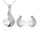 Gyöngyös nyaklánc és fülbevaló szett Swarovski kristállyal díszített, fehér