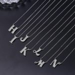 Ezüst nyaklánc betű medállal, H