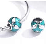 Ezüst charm delfinekkel 