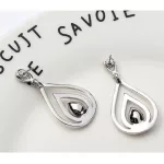 Csepp alakú fülbevaló Swarovski kristállyal, sötétkék