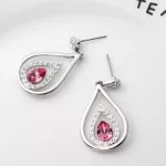 Csepp alakú fülbevaló Swarovski kristállyal, rózsaszín
