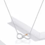 Ezüst nyaklánc ékszerüveggel