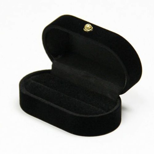 Elegáns ékszerdoboz gyűrű vagy fülbevaló részére bársonyból, fekete