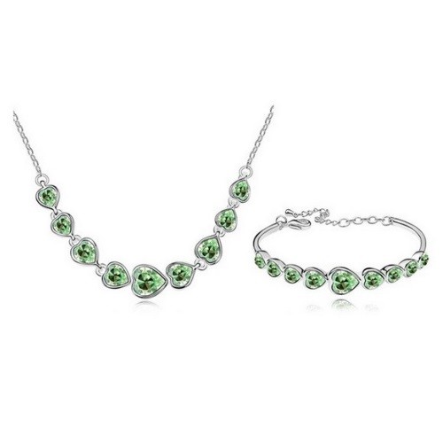 Szíves alakú ékszer szett, Peridot zöld, Swarovski köves