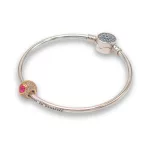 14k arany charm, szív alakú kristályokkal