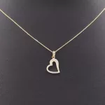 14k arany szív medál, kristályokkal