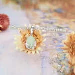 Ezüstcharm vintage stílusban