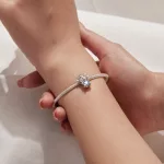 Ezüst charm 925, boci szívvel