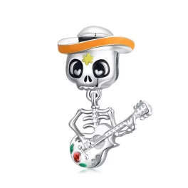 Ezüstcharm, csontváz gitárral