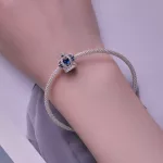 Ezüst charm, korona