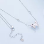 Ezüst női nyaklánc pillangómedállal