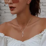 Ezüst női nyaklánc kígyómedállal