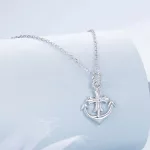 Ezüst női nyaklánc horgonymedállal