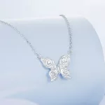 Ezüst női nyaklánc pillangómedállal