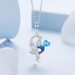 Ezüstből készült nyaklánc hableánymedállal