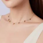 Ezüst nyaklánc üvegfüggyöngyökkel