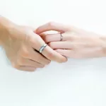 Női karikagyűrű, nemesacél, kristállyal, ezüst, 9