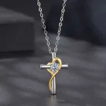 Ezüst nyaklánc kristályos kereszttel