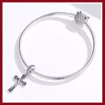 Ezüst charm 925, feszület