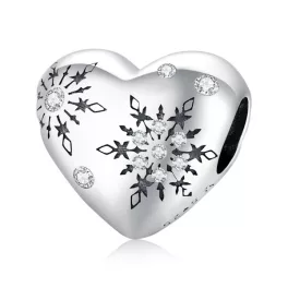 Ezüst charm 925, szív hópelyhekkel