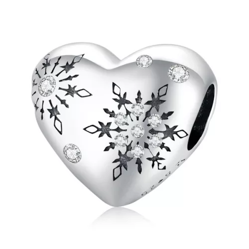 Ezüst charm 925, szív hópelyhekkel