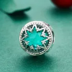 Ezüst charm 925, zöld hópehely