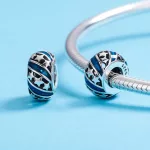 Ezüst charm, gyöngy