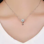 Ezüst charm 925, katica virággal