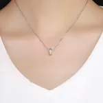 Ezüst charm, lábnyomok