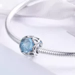 Ezüst charm 925, gyöngy kék kristállyal