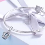 Ezüst charm, korona