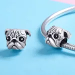 Ezüst charm, bulldogfej