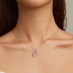 Ezüst női nyaklánc, macska csillaggal és holddal