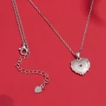 Ezüst női nyaklánc szívmedállal