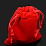 Zsinóros szövet zsák, piros