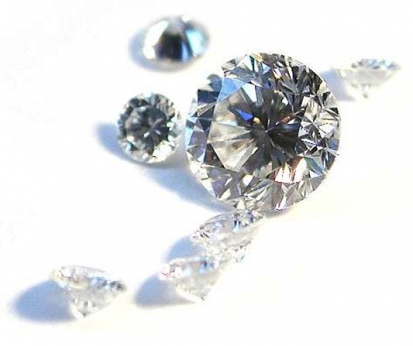 Swarovski kristályok vs. gyémántok 